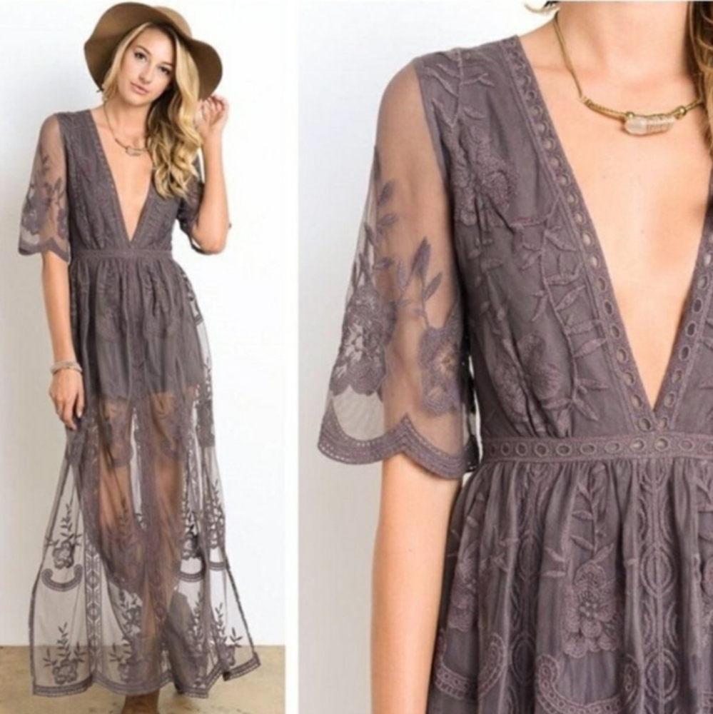 Wishlist Lacey Deep V-Neck Half Sleeve Romper